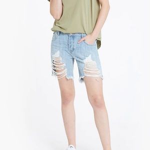 One Teaspoon Stevies Low Waist Boyfriend Short